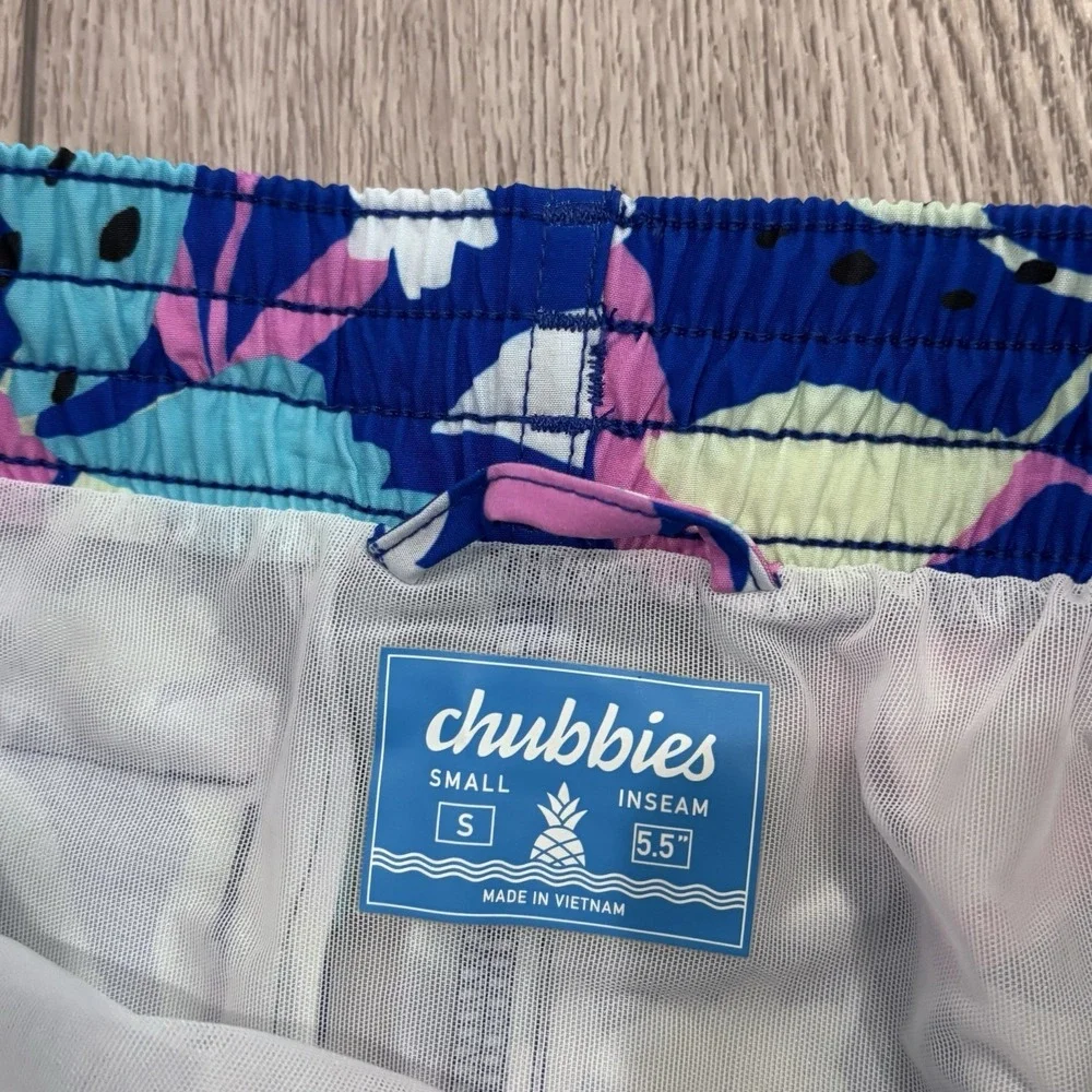 Chubbies The Floral Surprises Mens Small 5.5 Classic Swim Trunks Blue Floral New